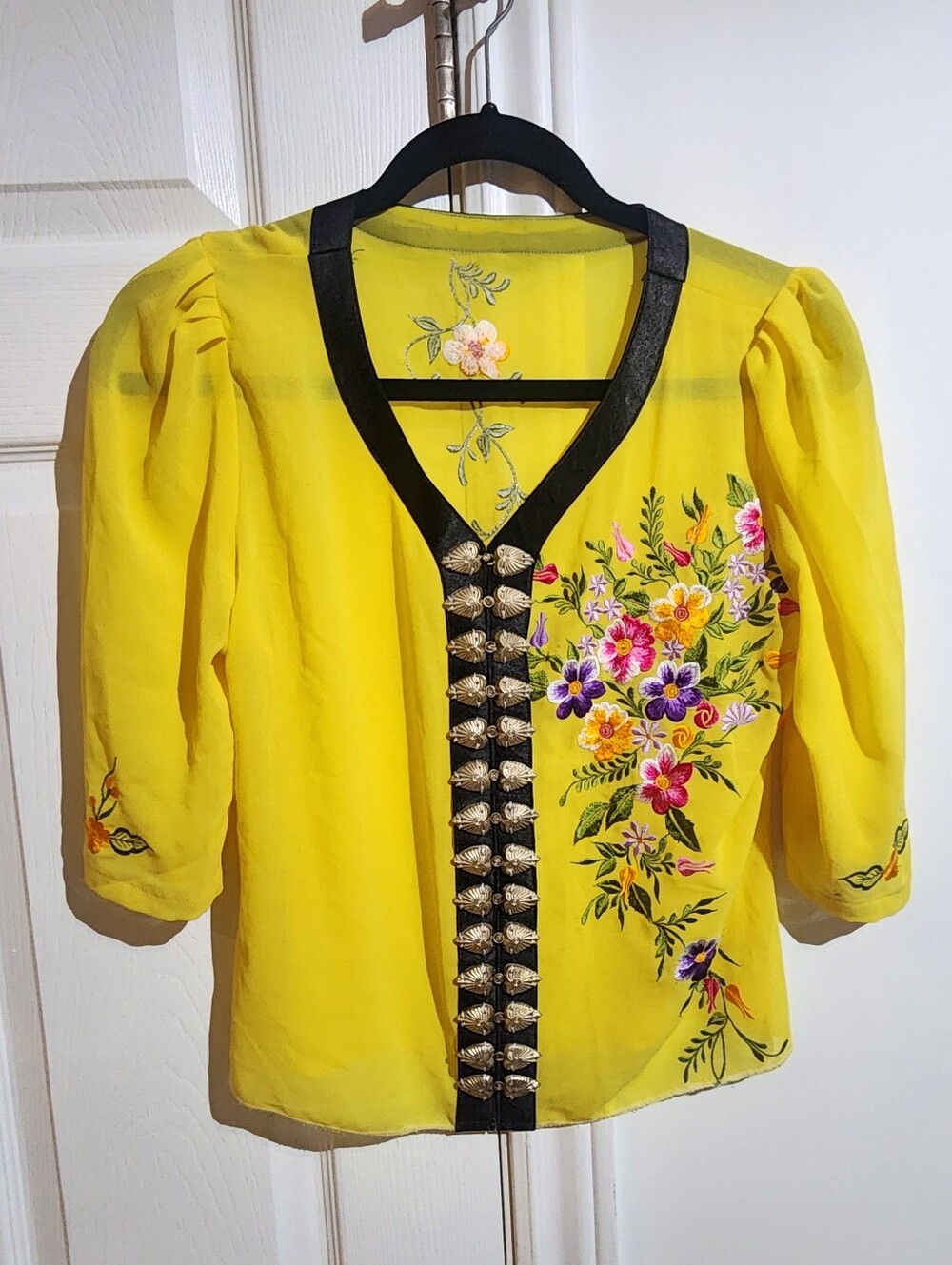 Vintage Hand Made Artifact Blouse With Buttons Made Out Of Genuine 65% Silver.
